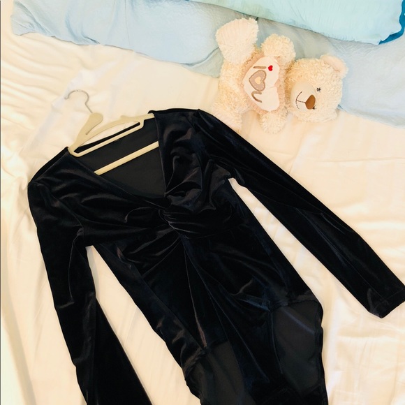 black top M/L - Picture 4 of 5